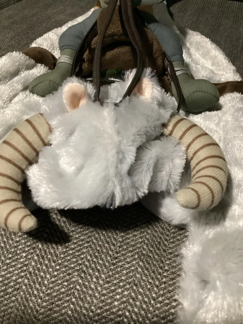 Star Wars Dog Pet Tauntaun Costume Luke Skywalker on Tauntaun Halloween Small